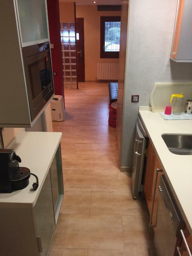 Apartamento Aislado Jardin Y Piscina Sant Andreu de Llavaneres Luaran gambar