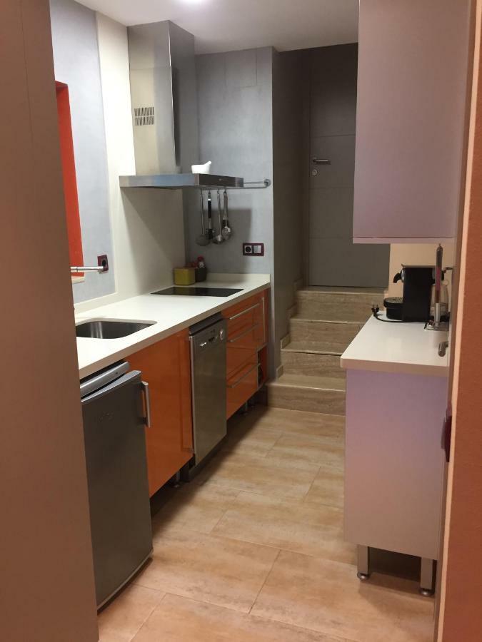Apartamento Aislado Jardin Y Piscina Sant Andreu de Llavaneres Luaran gambar