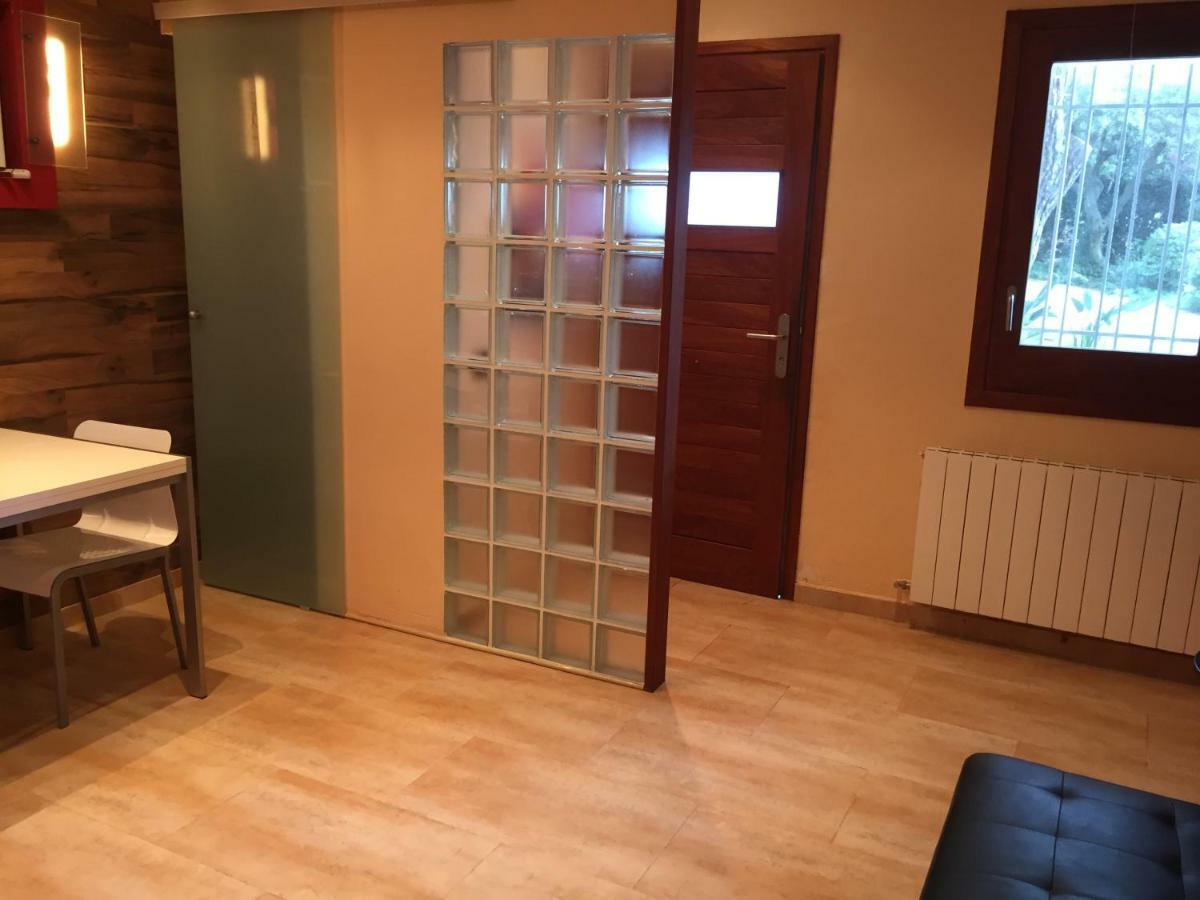 Apartamento Aislado Jardin Y Piscina Sant Andreu de Llavaneres Luaran gambar