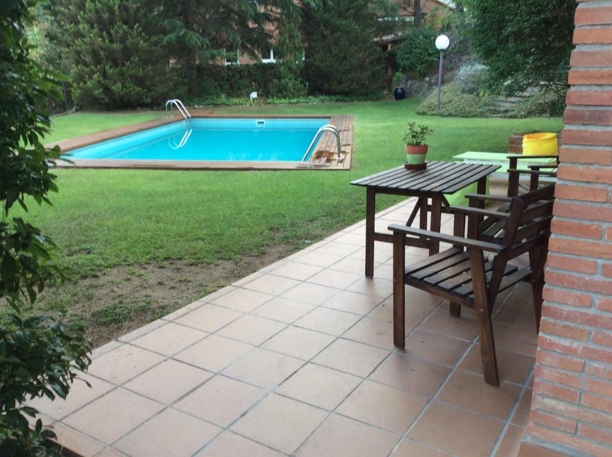 Apartamento Aislado Jardin Y Piscina Sant Andreu de Llavaneres Luaran gambar