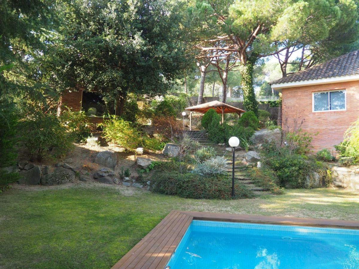 Apartamento Aislado Jardin Y Piscina Sant Andreu de Llavaneres Luaran gambar
