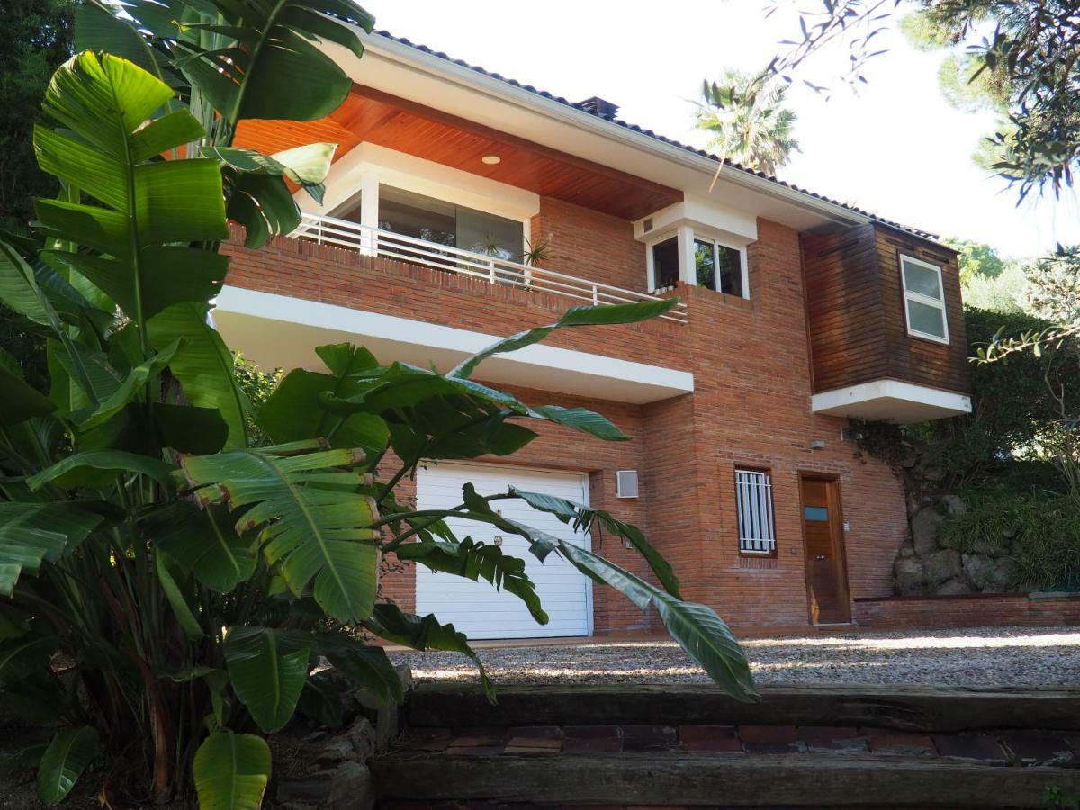 Apartamento Aislado Jardin Y Piscina Sant Andreu de Llavaneres Luaran gambar