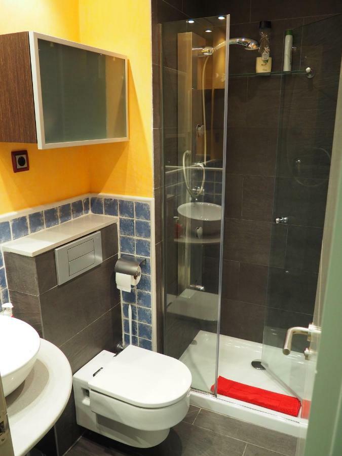 Apartamento Aislado Jardin Y Piscina Sant Andreu de Llavaneres Luaran gambar